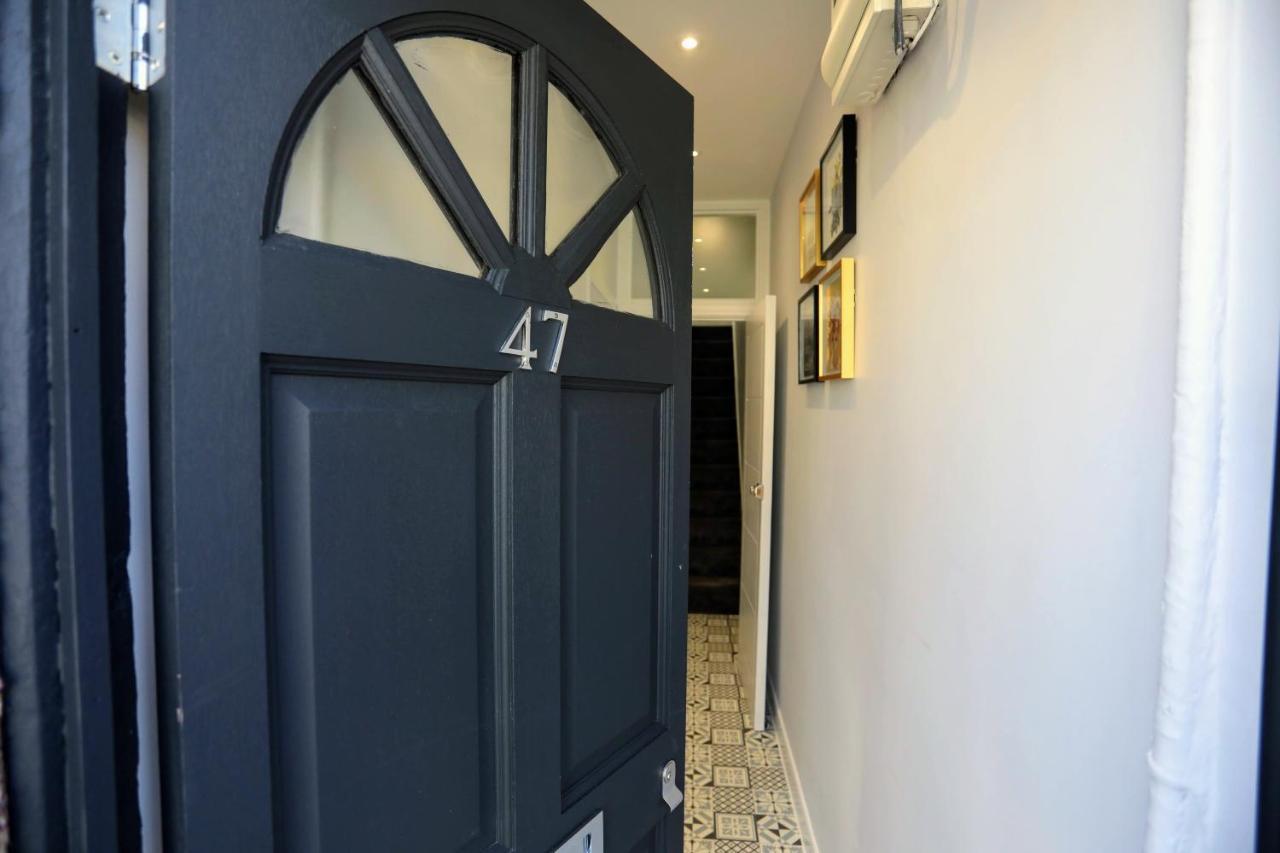 Aisiki Apartments: Pet-Friendly Duplexes with Air Con & Free WiFi Finchley Exterior photo