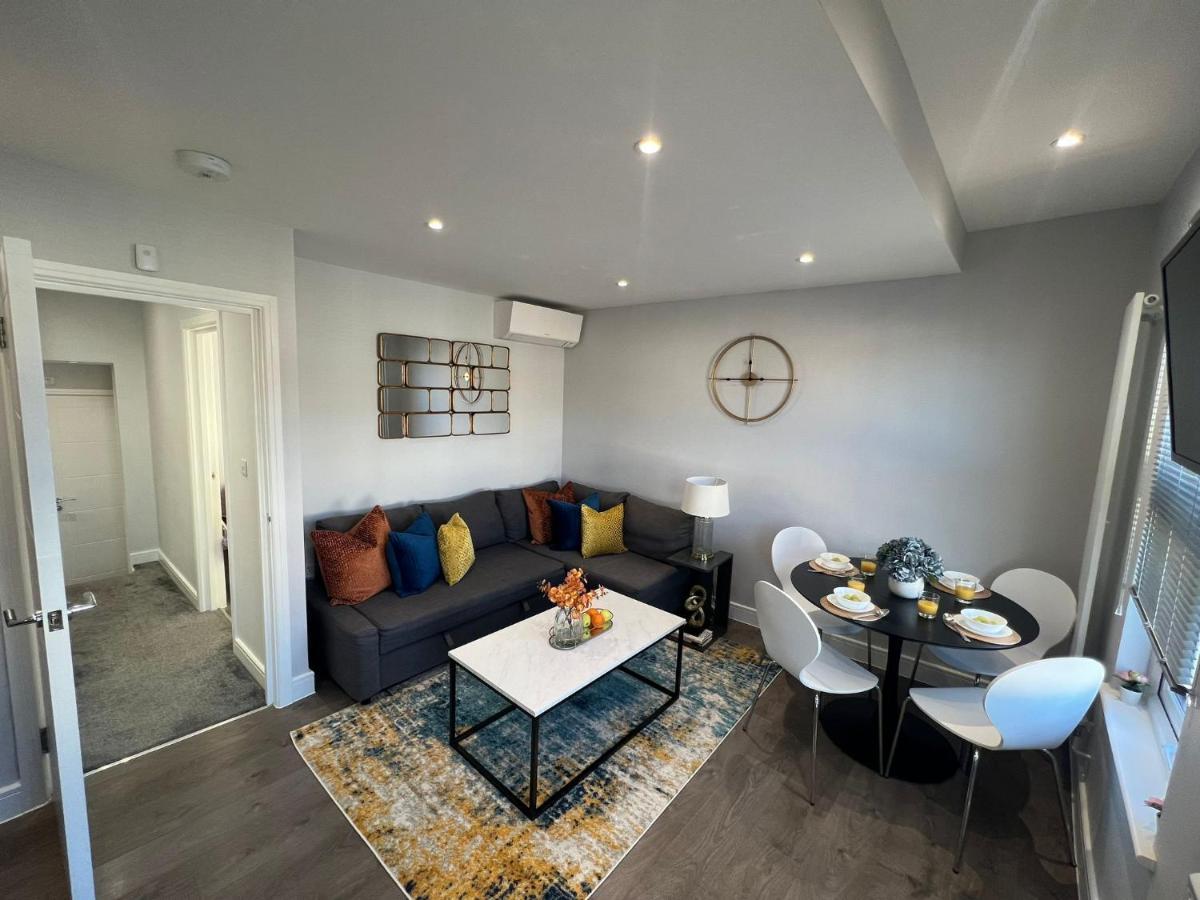 Aisiki Apartments: Pet-Friendly Duplexes with Air Con & Free WiFi Finchley Exterior photo