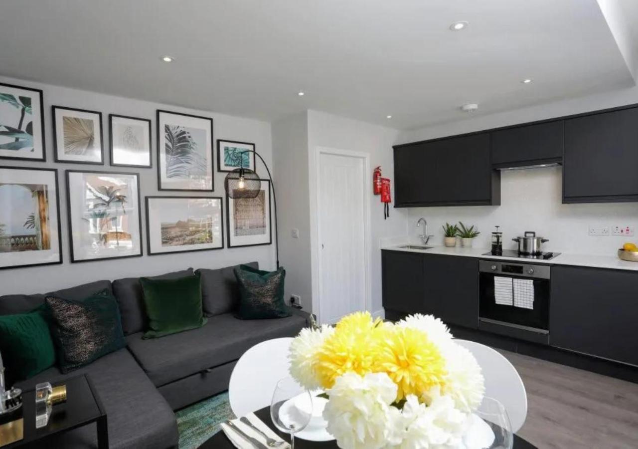 Aisiki Apartments: Pet-Friendly Duplexes with Air Con & Free WiFi Finchley Exterior photo