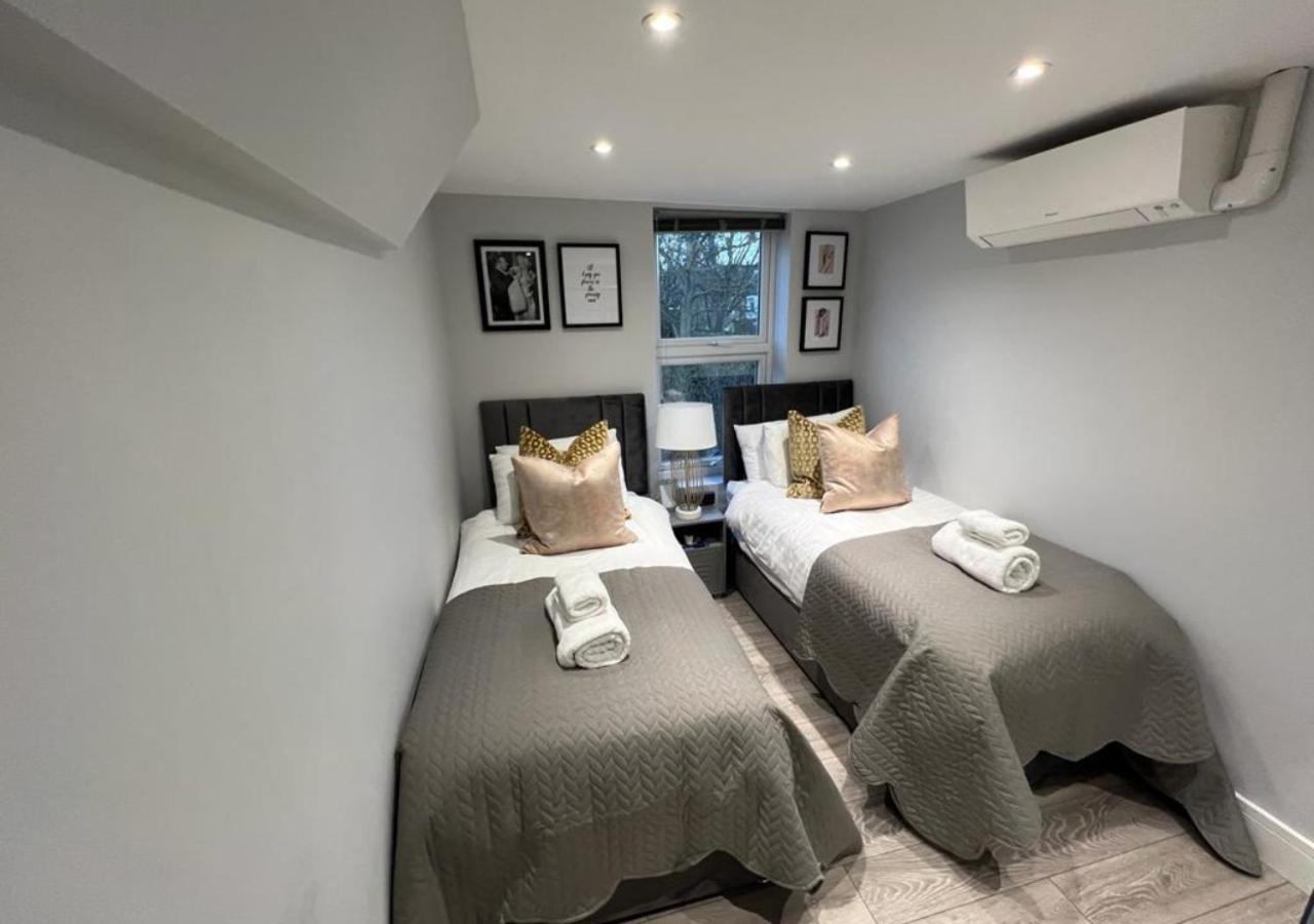 Aisiki Apartments: Pet-Friendly Duplexes with Air Con & Free WiFi Finchley Exterior photo