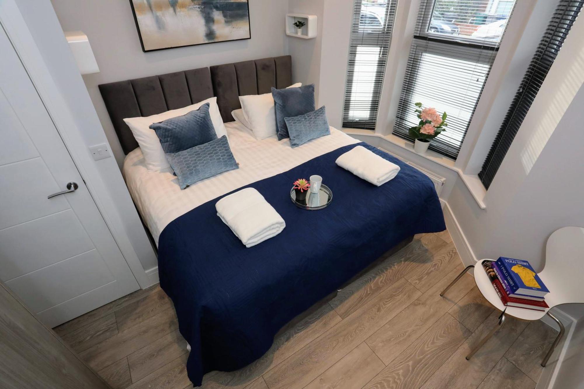 Aisiki Apartments: Pet-Friendly Duplexes with Air Con & Free WiFi Finchley Exterior photo
