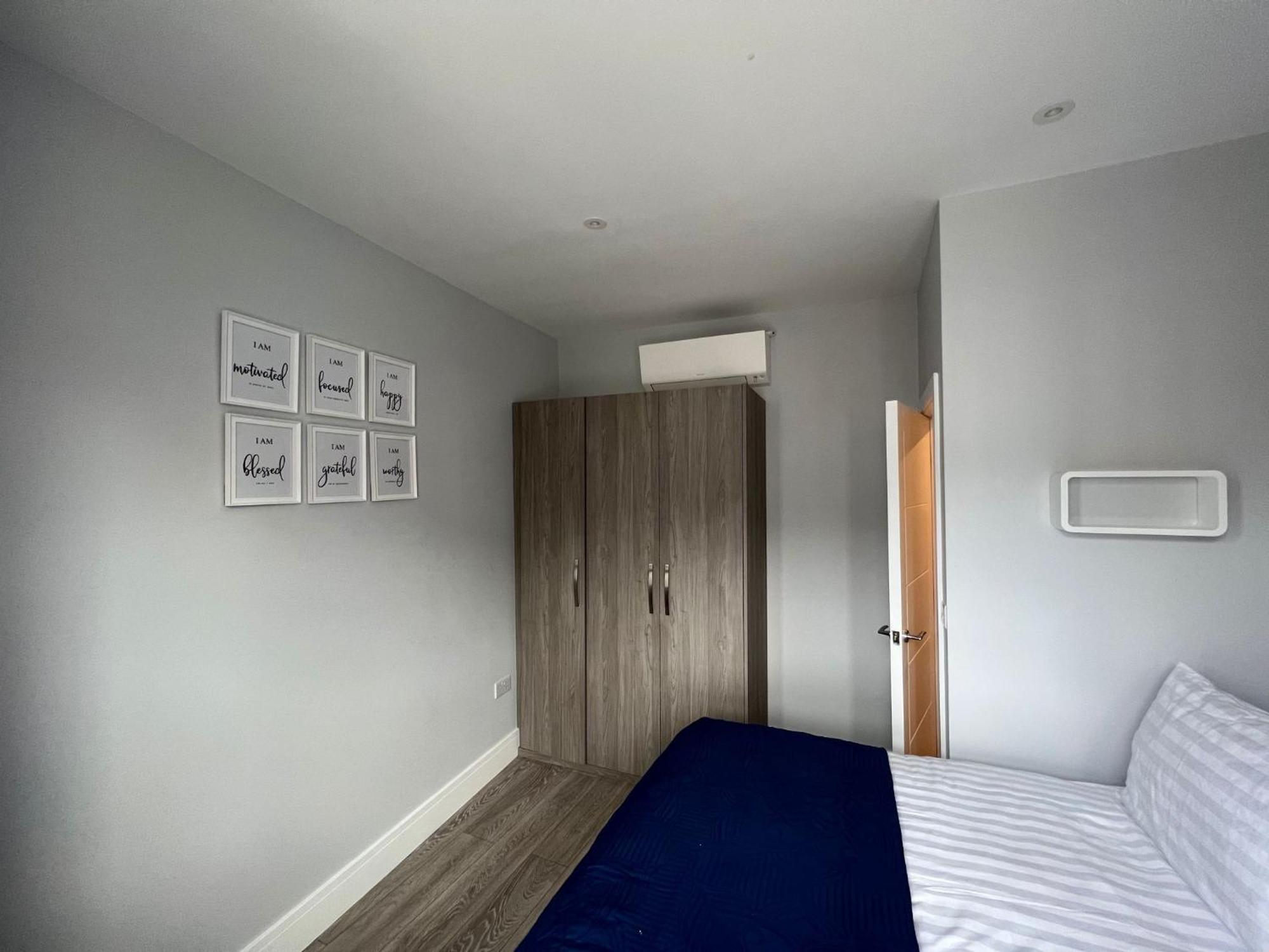 Aisiki Apartments: Pet-Friendly Duplexes with Air Con & Free WiFi Finchley Exterior photo